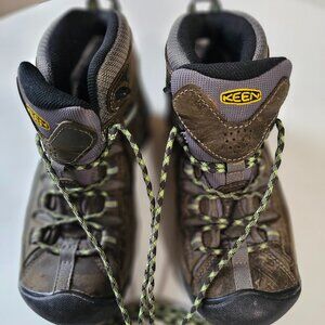 Like New Keen Women's Targee II Waterproof Hiking Boots Size 7 US